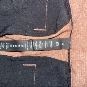 lululemon athletica Men’s Black Flat Front Shorts